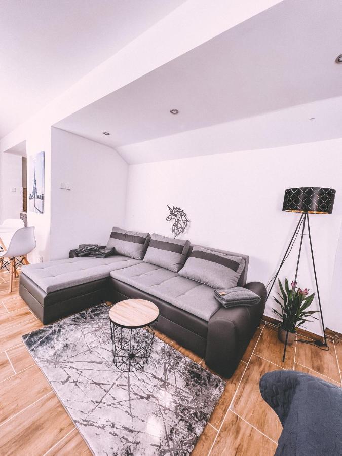 Unicorn Hrensko Apartment Екстериор снимка